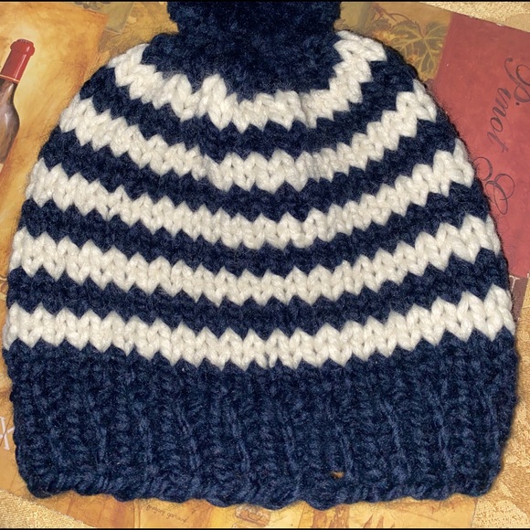 Handmade hat - Picture 2 of 2